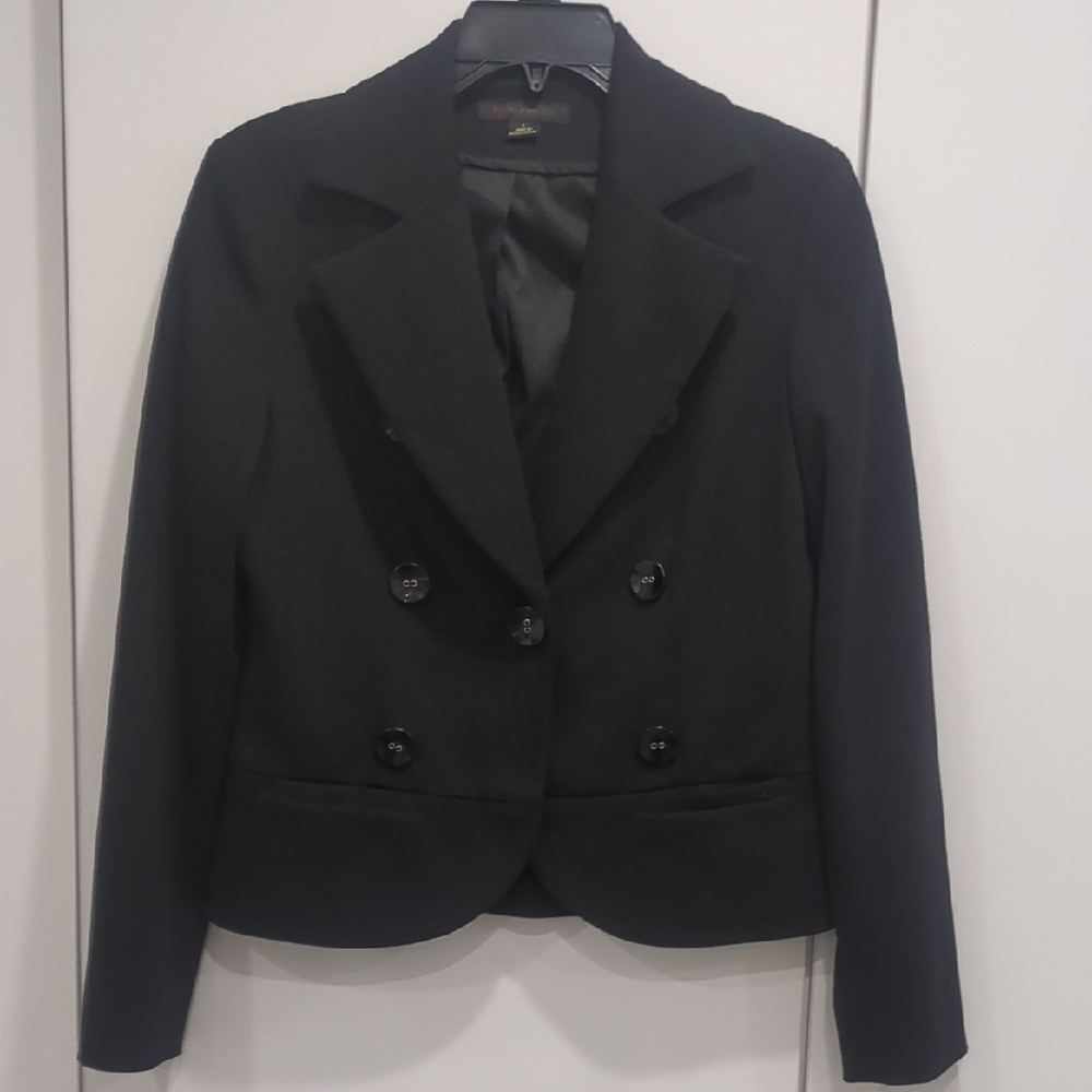 Elegant Black Double-Breasted Women's Blazer
